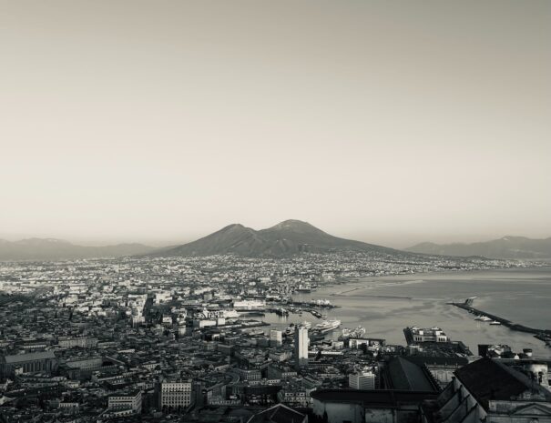 Napoli black and white